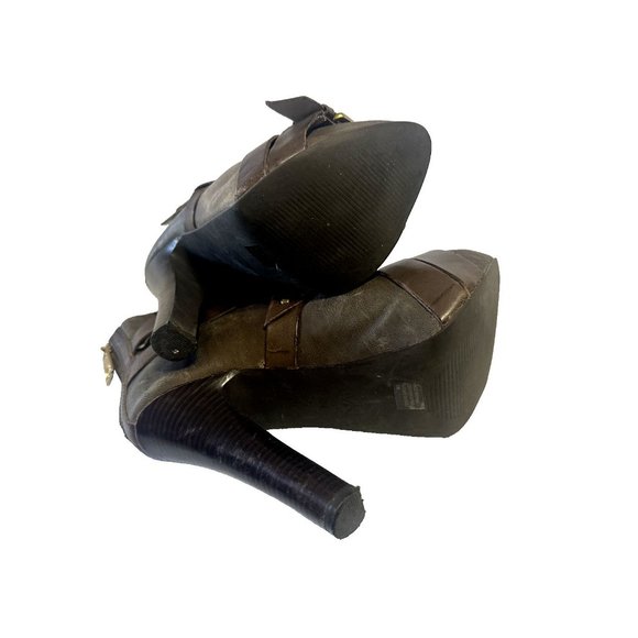 Michael Kors tatum leather bootie - size 5 - Picture 4 of 6